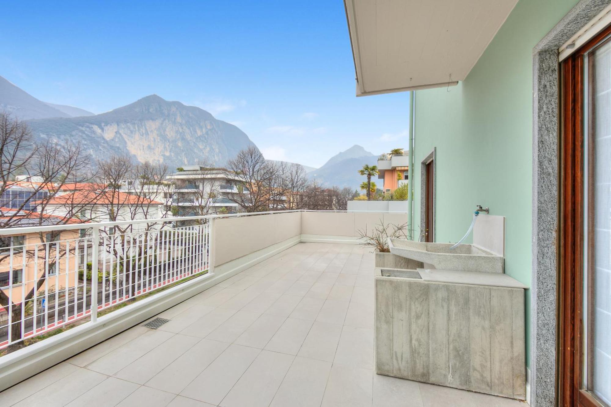 Balcone Sui Tigli Few Min From The Lake - Happy Rentals Рива дел Гарда Екстериор снимка